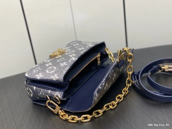 Aaa replica ru METIS EAST POCHETTE LOUIS VUITTON WEST 0715